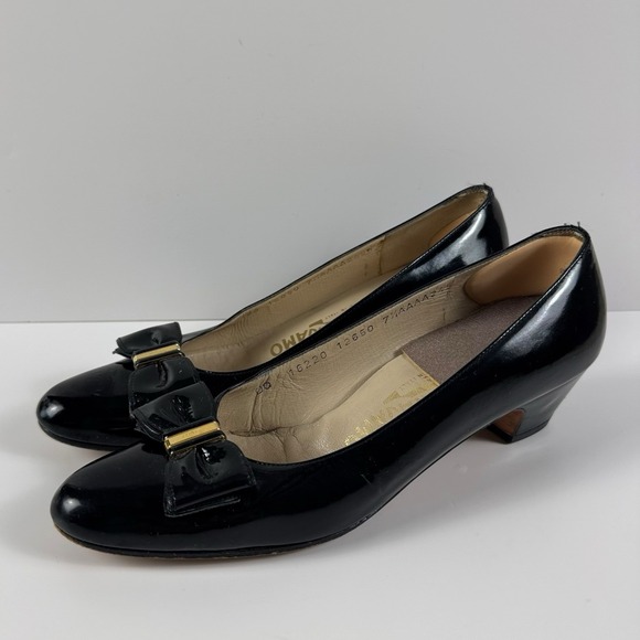 Salvatore Ferragamo Shoes - Salvatore Ferragamo Vara Black Leather Bow Babydoll Shoes Kitten Heels Sz 7.5 4A